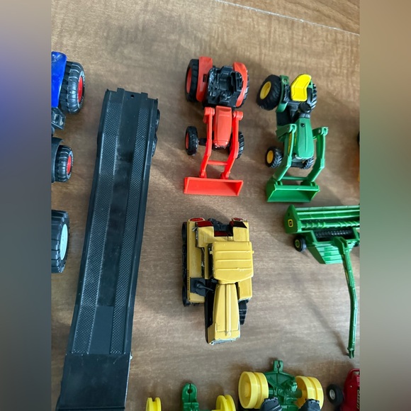 Set of 20 tractors and equipment - Picture 6 of 9